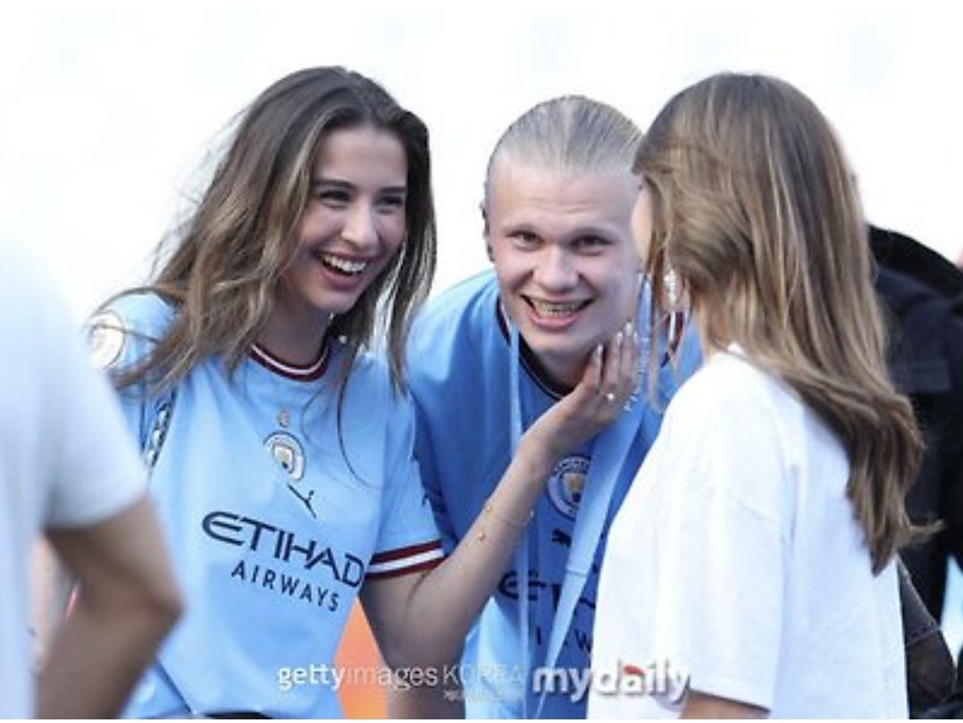 Erling Haaland and his girlfriend